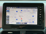 日産純正9インチメモリーナビ(MM223D-L)装備。スマートフォンによる部分地図更新、Bluetooth接続での音楽視聴、快適な画面操作と高音質なオーディオ再生。無料地図更新付きです。