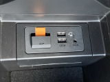 オーディオリモートコントロールスイッチにより、手元でのステレオ操作や、ハンズフリー通話が楽しめます。