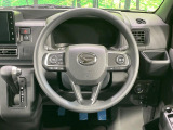 インテリアに合わせたデザインのステアリングは、運転される方のことも考え、運転しやすい形状、大きさです。是非一度、実際に触ってお確かめください。