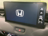 【メーカー純正ナビ】インテリアに溶け込むスタイリッシュな「専用設計」メーカーナビを装備♪視認性や操作性など基本性能にも優れ、より上質なカーライフをお楽しみいただけます。