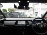 Honda車が初めての方にも扱いやすく分かりやすいインパネ周りと各種スイッチ類です。