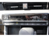 運転席/助手席シートヒーター付です。