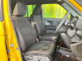 運転席シート廻りは使用感も少なく、良好な状態となっています。前オーナー様が丁寧に使っていたことがよくわかりますね。
