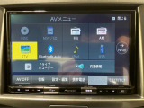 【ナビ】TV CD/DVD再生やBluetoothオーディオなど多彩なメディアに対応したメモリーナビを装備しています。