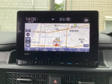ナビゲーションは9インチホンダコネクトナビ(LXM-237VFNi)が装着されております。AM、FM、CD、DVD再生、音楽録音再生、フルセグTV、Bluetoothがご使用いただけます。