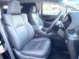 運転席シート廻りは使用感も少なく、良好な状態となっています。前オーナー様が丁寧に使っていたことがよくわかりますね。