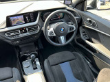 国道1号線に沿い横浜市営地下鉄「三ッ沢上町駅」から徒歩約10分。 BMW Premium Selection 横浜三ッ沢店 / 〒240-0062神奈川県横浜市保土ヶ谷区岡沢町322-3 / TEL:045-612-8488