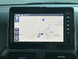 日産純正9インチメモリーナビ(MM223D-L)装備。スマートフォンによる部分地図更新、Bluetooth接続での音楽視聴、快適な画面操作と高音質なオーディオ再生。無料地図更新付きです。