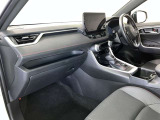 見通しのよいすっきりとした視界で、誰でも運転しやすいです。運転のしやすさは疲れにくさにも繋がりますよ♪