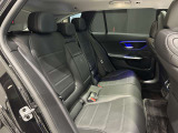 バックカメラにより駐車時の後方確認も楽にできます。お問い合わせは045-830-1521にご連絡下さい。
