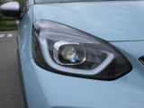 明るいLEDヘッドライトで、夜道も安心して運転して頂けます。