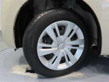 165/65R14タイヤ&樹脂フルキャップ。