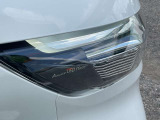 LEDヘッドランプ仕様。シャープな白光色のLEDランプを採用しました。夜の視界を明るくしてくれます。