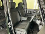 当車両は、次のお客様に気持ちよくお乗りいただくため、専門スタッフによる【徹底シートクリーニング】を施工済みです!