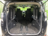 【パワーバックドア】スマートキーや運転席のボタンを押すだけでリアゲートが自動で開閉します!荷物を持っている時や、高い位置にあるバックドアを閉める際に便利な機能です♪