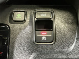 パーキングブレーキはスマートな電子制御式と合わせて渋滞時等にブレーキペダルから足を離しても停車状態を保持してくれるオートブレーキホールド機能で運転が楽になります。スタートはアクセルペダルを踏むだけ