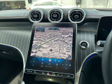 バックカメラにより駐車時の後方確認も楽にできます。