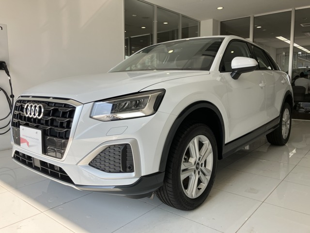Q2 35 TFSI アドバンスド