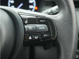 ◆アダプティブクルーズコントロール◆予め設定した車速内でクルマが自動的に加減速。前走車との適切な車間距離を維持しながら追従走行します。【LKAS】車線維持支援システムでステアリング操作を支援。