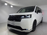 雨の日は中古車は選びにくいですよね。でも当店なら安心です。電話予約を頂ければ屋根下へ移動させて頂きます。雨でもじっくりご検討いただけます。