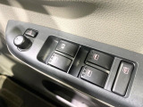 【電動格納ミラー】サイドミラーは電動格納式となっており、狭い駐車場でもキズがつくリスクを抑えられます。