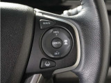 ◆アダプティブクルーズコントロール◆予め設定した車速内でクルマが自動的に加減速。前走車との適切な車間距離を維持しながら追従走行します。【LKAS】車線維持支援システムでステアリング操作を支援。