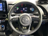 インテリアに合わせたデザインのステアリングは、運転される方のことも考え、運転しやすい形状、大きさです。是非一度、実際に触ってお確かめください。