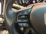 ステアリングにオーディオ操作スイッチが付いています。オーディオ画面に直接タッチしなくても操作が出来ますので、運転に集中できます。