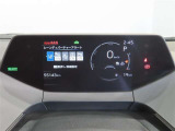 見やすいメーターです。運転支援や安全装備の作動状況も分かりやすく表示されます。