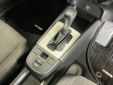 発進時から滑らかに加速する無段階変速のCVTはストップ&ゴーの多い街の中も快適です