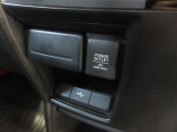 12V電源ソケットを設置しております。周辺機器の充電にご利用頂けます。