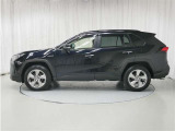 RAV4 2.5 ハイブリッド G E-Four 4WD 