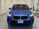BMW代表的な特徴のキドニーグリル。BMWのすべてのモデルに採用され、BMWらしさを強調しております。