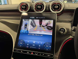バックカメラにより駐車時の後方確認も楽にできます。