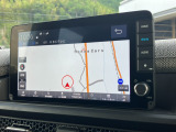 純正9インチインターナビ付きでフルセグ・DVD再生・Bluetoothなど付いてとても便利な車両です♪