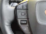 ブルートゥースに接続すれば、スマホに入れている音楽が聞けたり運転中に電話がかかってきてしまった場合もハンドルから電話を取ることができます!