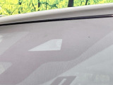 【エマージェンシーブレーキ】走行中に前方の車両等を認識し、衝突しそうな時は警報とブレーキで衝突回避と被害軽減をアシスト。より安全にドライブをお楽しみいただけます。