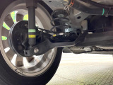 お車を安心してお乗りいただく為には、足回りの定期点検が欠かせません。サービスサポート(有償保証)では無料点検もご提供しており、安心のカーライフをお過ごしいただけるサポート体制が整っています。