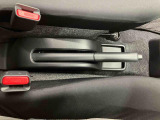 3.「認定中古車カルテ」は、走行距離や修復歴に加えてキズ・凹みの有無・状態や消耗品の交換、過去の整備状況がわかります。