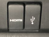 アクセサリーソケットの横にはナビゲーション用の外部入力可能なUSB端子とHDMI端子がついています。