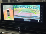 【アラウンドビューモニター】専用のカメラにより、上から見下ろしたような視点で360度クルマの周囲を確認することができます☆縦列駐車や幅寄せ時に活躍してくれます♪