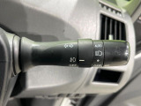 【オートライト】周りの明るさに応じて自動でヘッドライトの点灯・消灯ができる機能です!ライトの付け忘れ・消し忘れなどが無くなり、雨の日や夕方の走行も安心!トンネル通過時も便利ですね♪