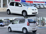 外装は、専任のスタッフが真心込めて丁寧にワックス磨きをしておりますので、ピカピカに仕上がっております。