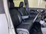 当車両は、次のお客様に気持ちよくお乗りいただくため、専門スタッフによる【徹底シートクリーニング】を施工済みです!