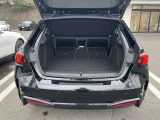 また、BMW正規認定中古車は、エマージェンシーサービスが自動付帯。24時間365日、皆様のカーライフをサポート致します。確かな安心のうえで、「駆けぬける歓び」をご堪能ください。