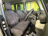 運転席シート廻りは使用感も少なく、良好な状態となっています。丁寧に使われていたことがよくわかりますね。