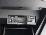 広がる運転支援サービスETC2.0搭載。全国の高速道路に設置されたITSスポットと双方向通信を図り、広域な道路交通情報や安全運転をサポートする情報を得て、音声やナビ画面上にタイムリーにお知らせします。