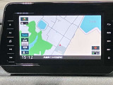 MJ323D-L9インチ純正SDナビ・フラットで一体感のある9インチ大型モニターです。CD・DVD・TV・Bluetoothなど充実した装備!