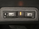 ハンドルの左下にETCがついています。高速道路の料金所の通過も楽々です。 カードの取り出しもしやすい場所についています。