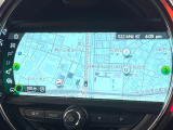 ●純正ナビ:一体感のあるナビは、高級感ある車内を演出してくれます。Bluetooth再生などオーディオ機能も充実しておりますので、運転もより楽しめます♪